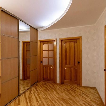 Kvartirkoff Na Ozernaya 8 Kyiv Exterior foto